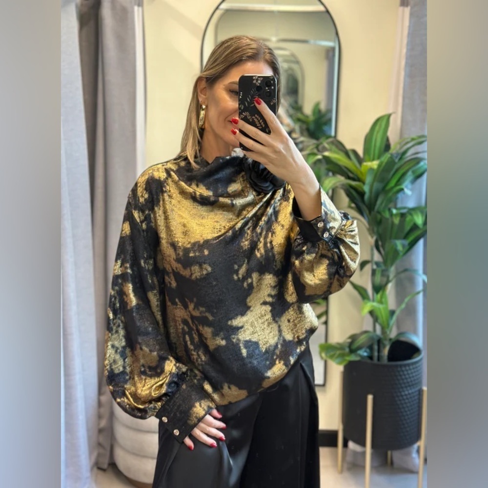 N BY NANCY Gold & Black Abstract Foil Satin Drape Neck Classy Blouse Size XL NWT